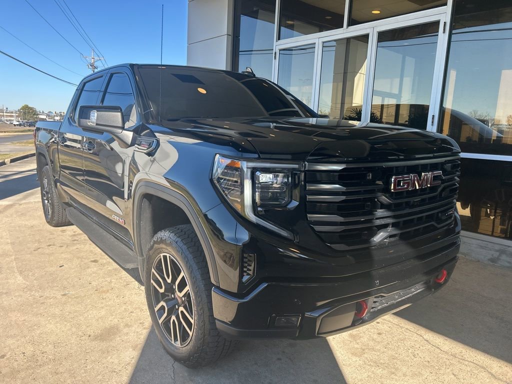Used 2025 GMC Sierra 1500 AT4 w/ AT4 Premium Package image 4