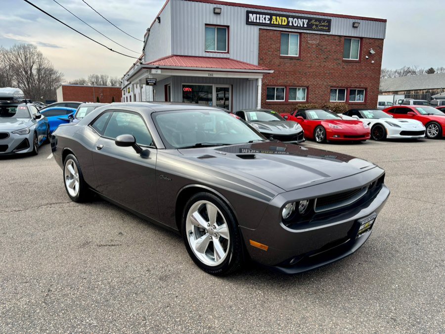 Used 2014 Dodge Challenger R/T image 3
