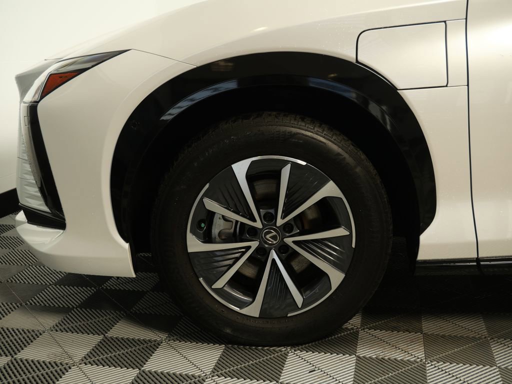 Certified 2023 Lexus RZ 450e Premium w/ Technology Package image 10