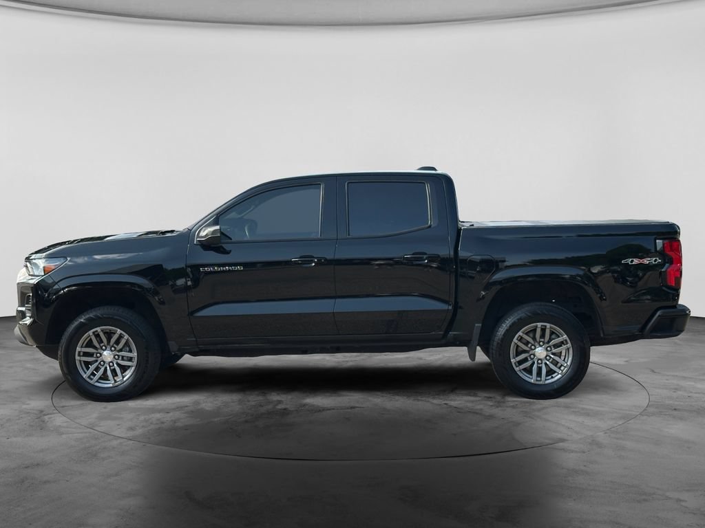 Used 2023 Chevrolet Colorado LT AWD/4WD image 4