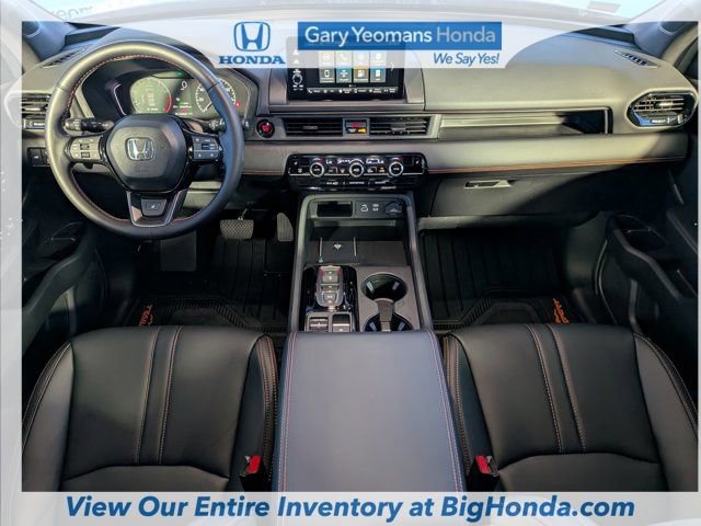 Used 2025 Honda Pilot TrailSport image 16