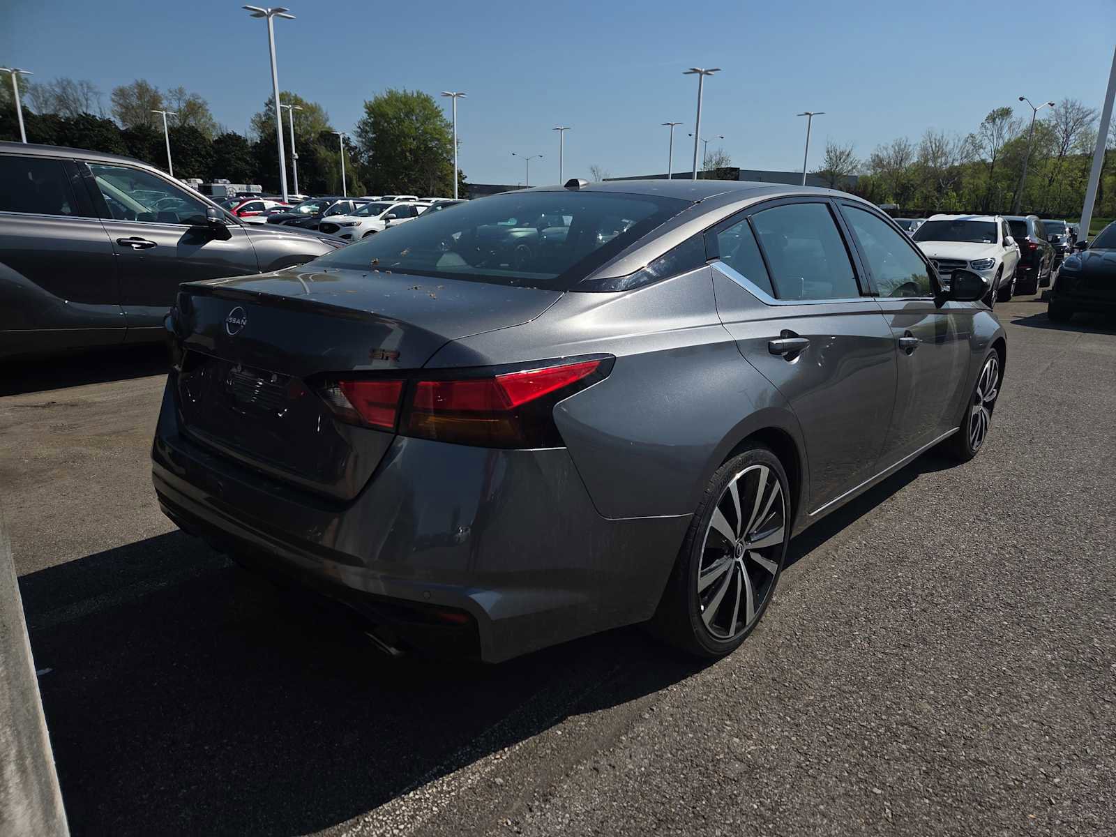 Used 2024 Nissan Altima 2.5 SR image 5