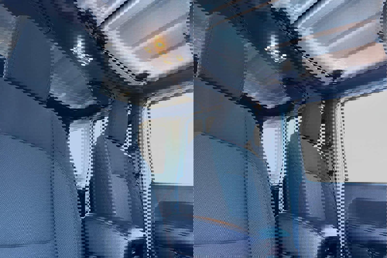 Used 2023 Jeep Wrangler Unlimited w/ Cold Weather Group image 18