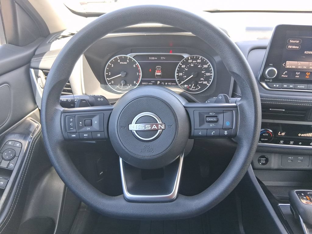 Used 2024 Nissan Rogue SV AWD/4WD image 14