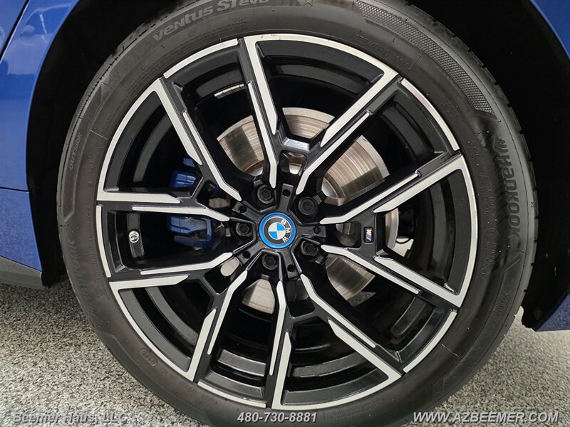 Used 2024 BMW i4 eDrive35 w/ M Sport Package RWD image 17