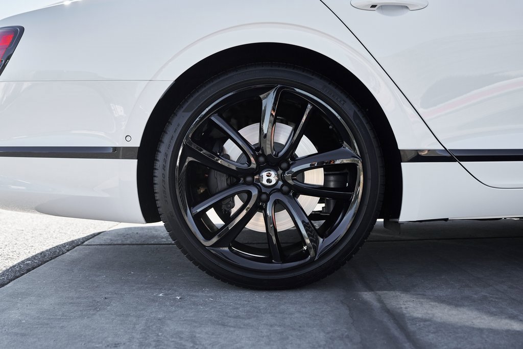 Used 2024 Bentley Flying Spur S V8 image 15