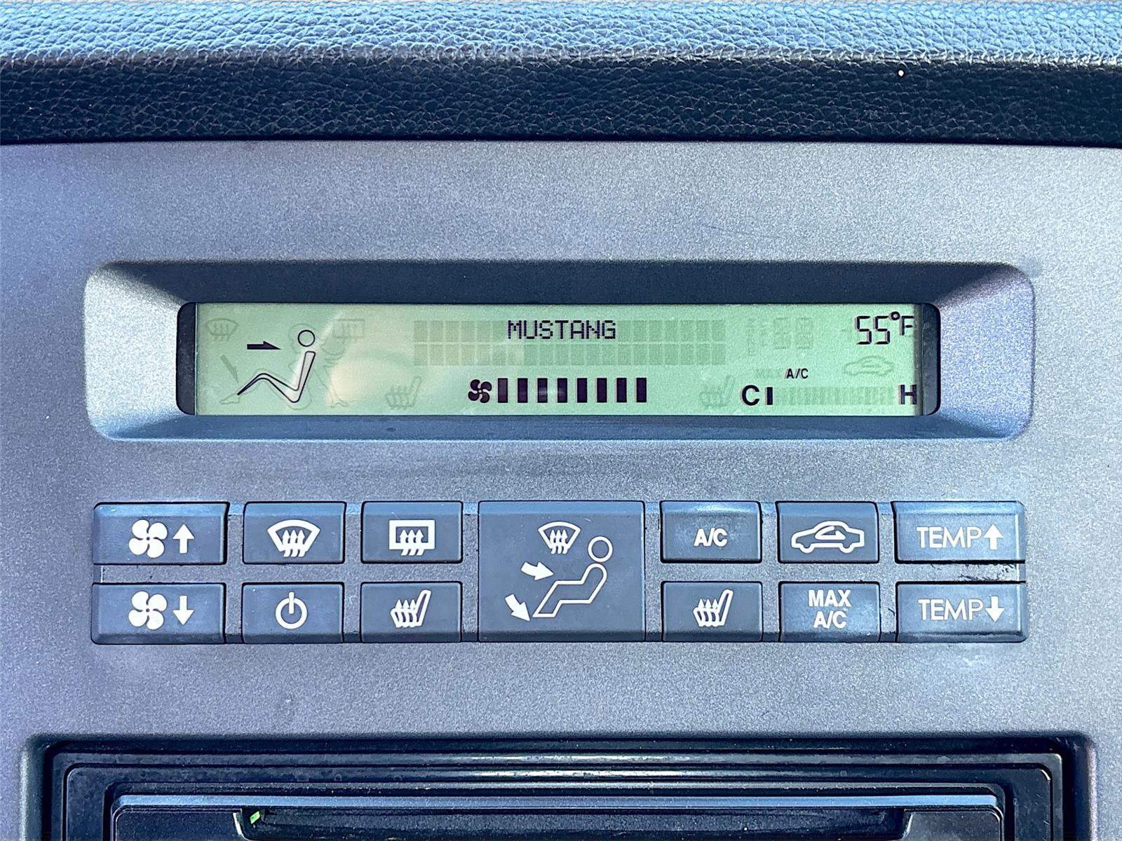 Used 2011 Ford Mustang Convertible w/ Security Pkg image 16