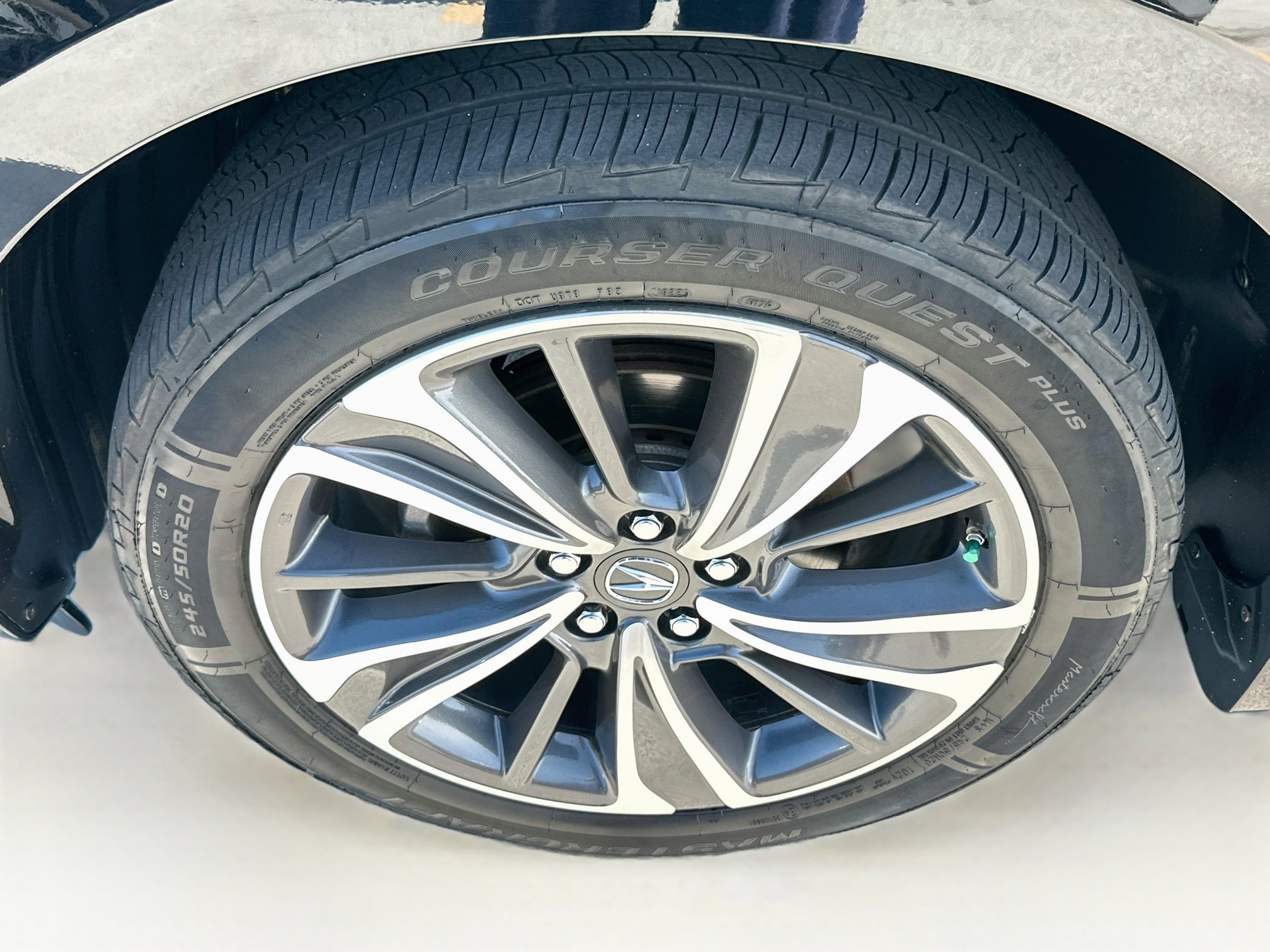 Used 2020 Acura MDX w/ Technology Package AWD/4WD image 34