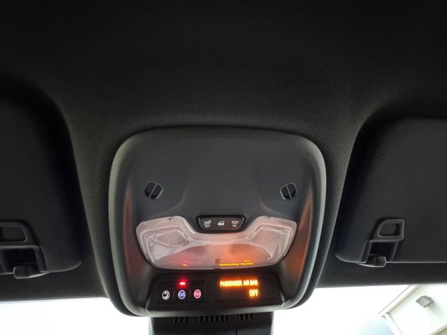 Used 2023 Chevrolet Colorado Trail Boss AWD/4WD image 25