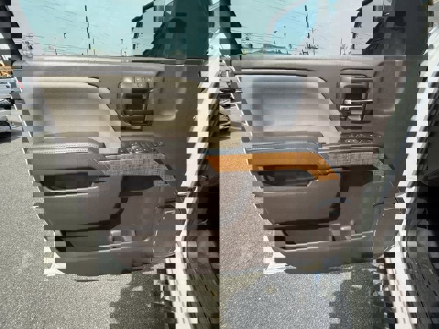 Used 2018 GMC Sierra 1500 SLT w/ SLT Premium Package image 17