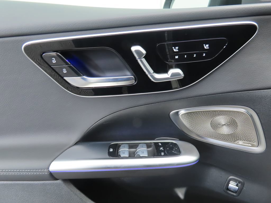 Certified 2025 Mercedes-Benz C 300 4MATIC Sedan image 24