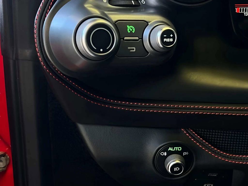 Used 2021 Ferrari F8 Tributo image 17