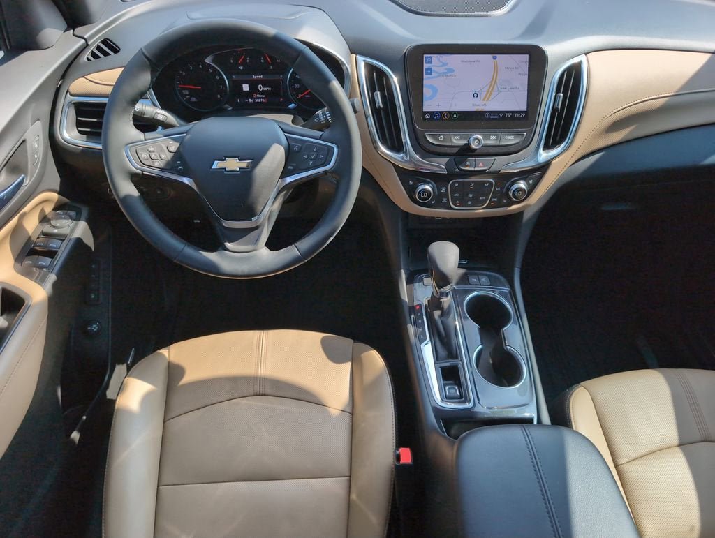 Used 2023 Chevrolet Equinox Premier AWD/4WD image 30