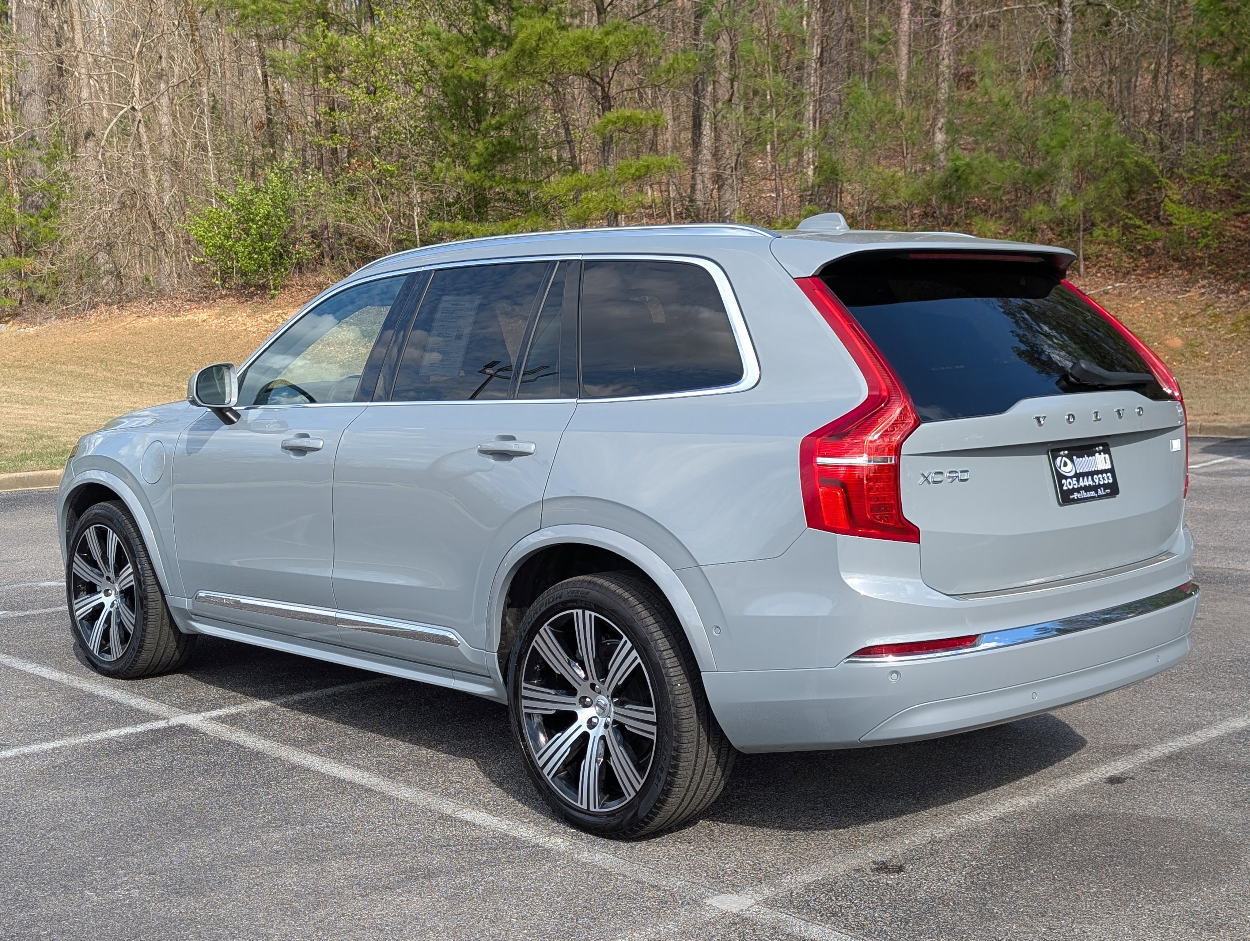 Used 2024 Volvo XC90 T8 Plus w/ Protection Package Premier AWD/4WD image 7