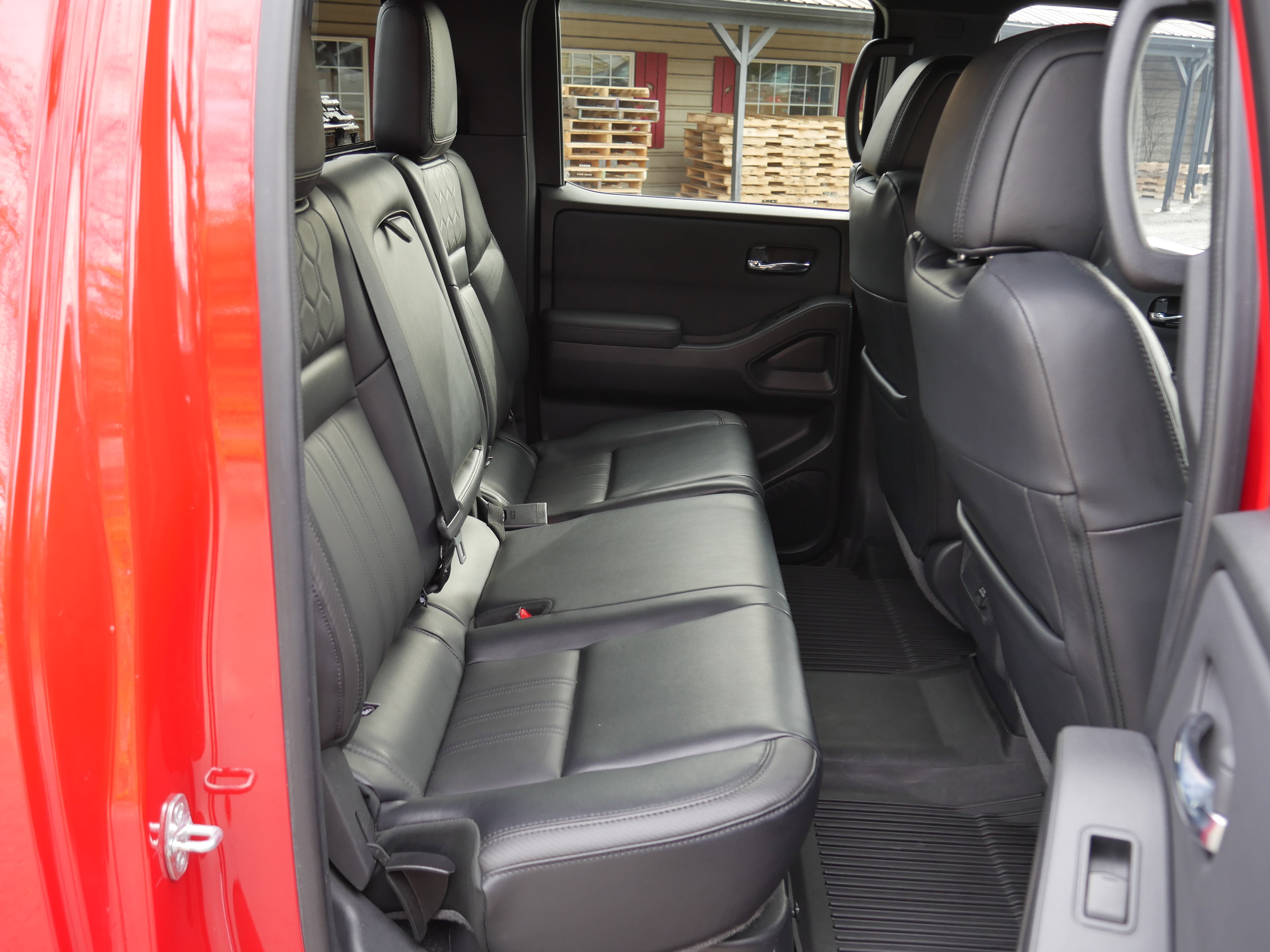 Certified 2022 Nissan Frontier PRO-4X w/ Pro-4X Premium Package image 29