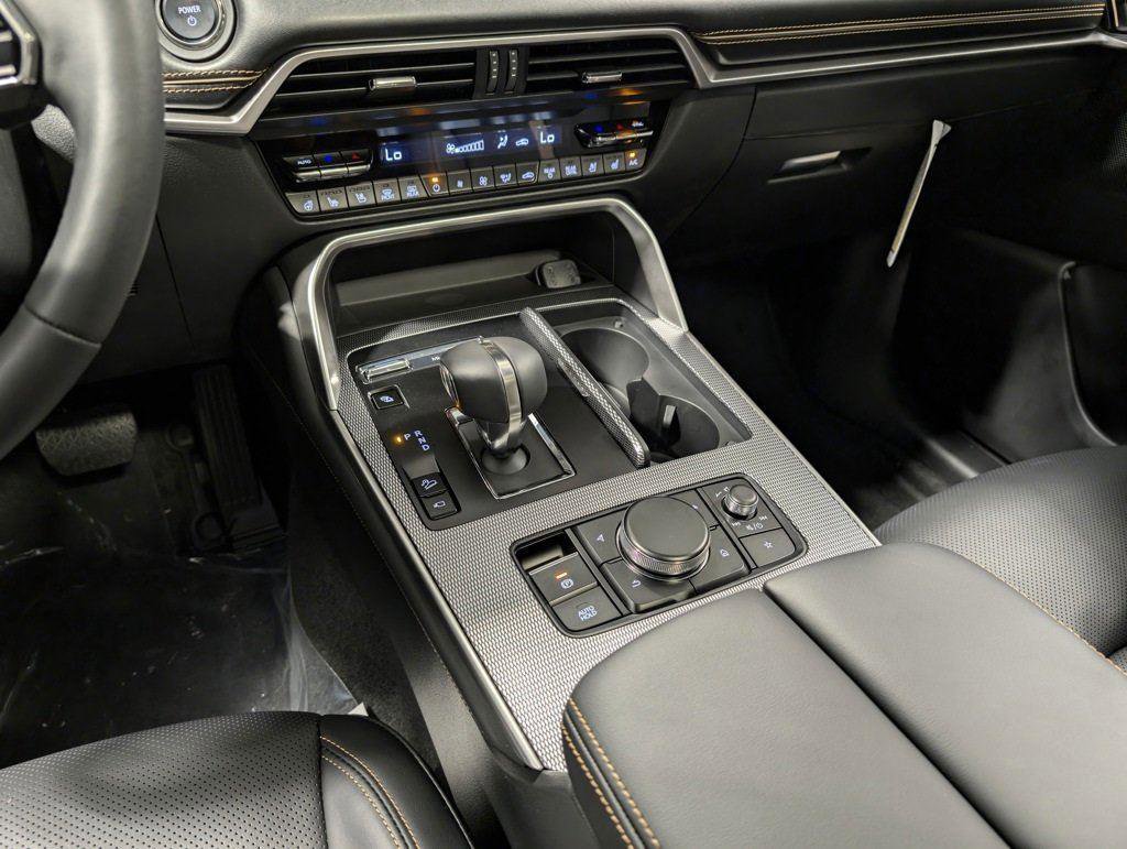 New 2024 MAZDA CX-90 Plug-In Hybrid w/ Premium Plus image 27