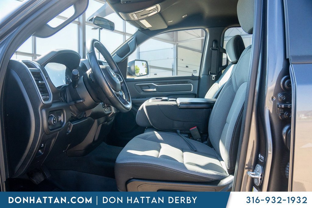 Used 2022 RAM 1500 Big Horn AWD/4WD image 3