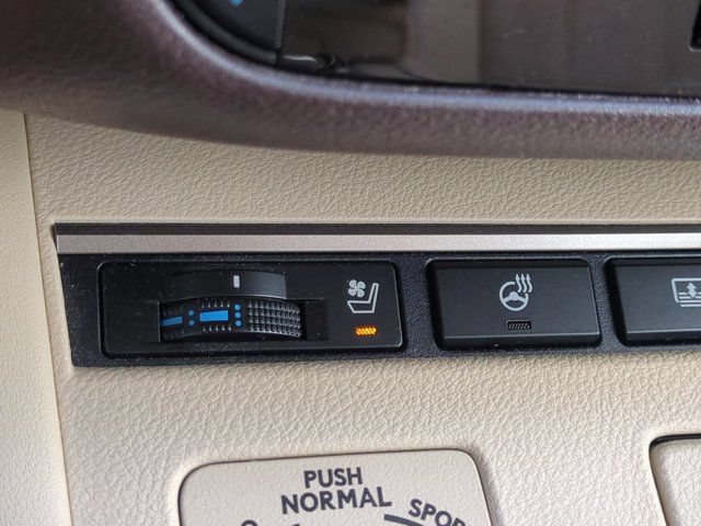 Used 2018 Lexus ES 350 w/ Luxury Package w/Wood Trim FWD image 21