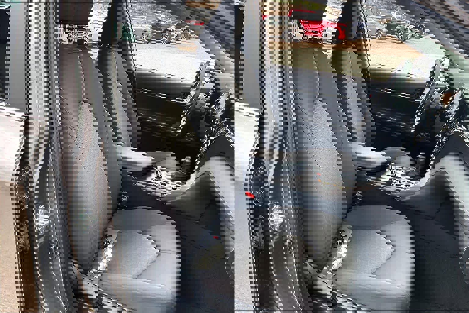 Used 2023 Toyota Camry LE w/ Convenience Package image 9