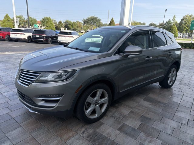 Used 2017 Lincoln MKC Premiere FWD image 6