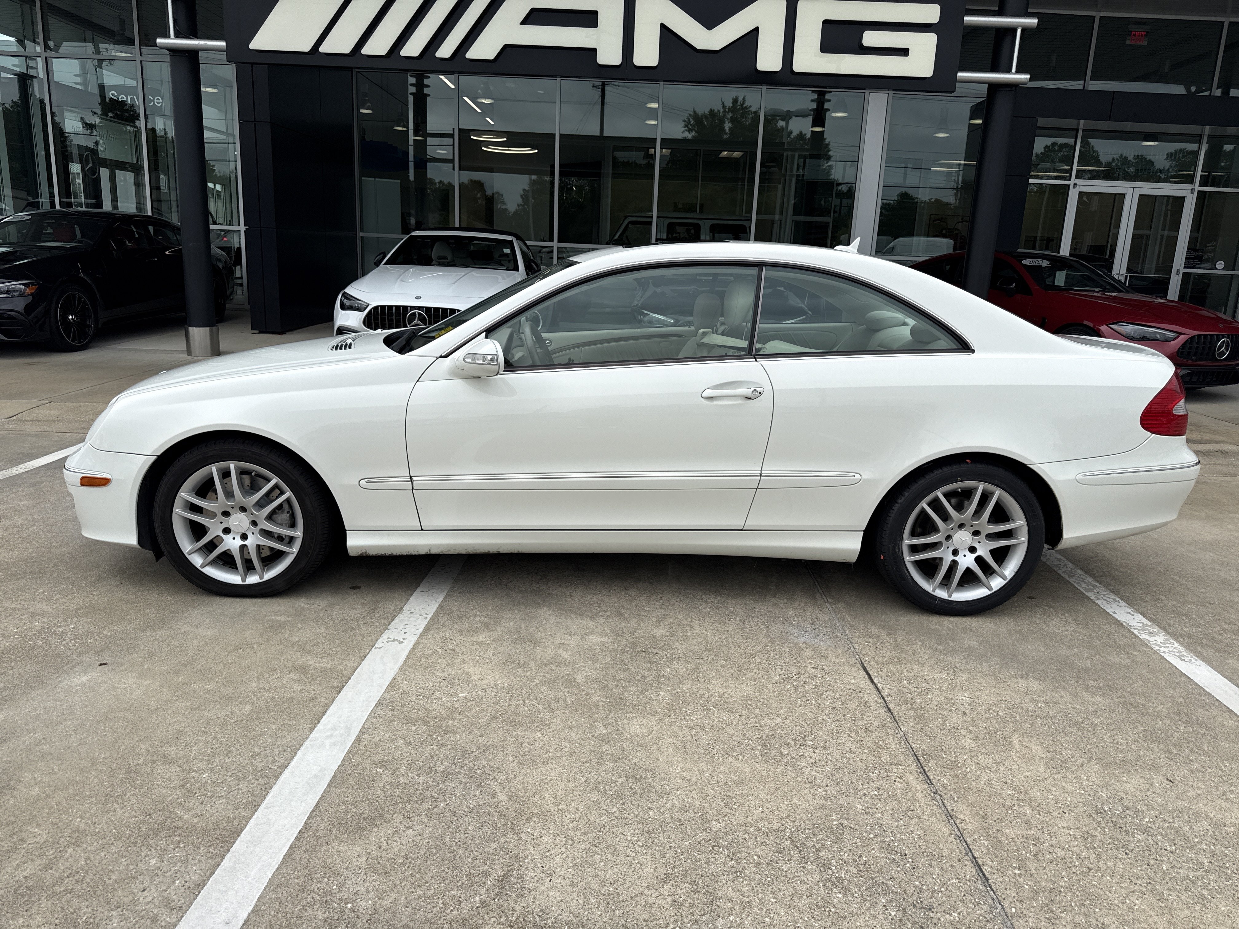Used 2008 Mercedes-Benz CLK 350 Coupe image 5