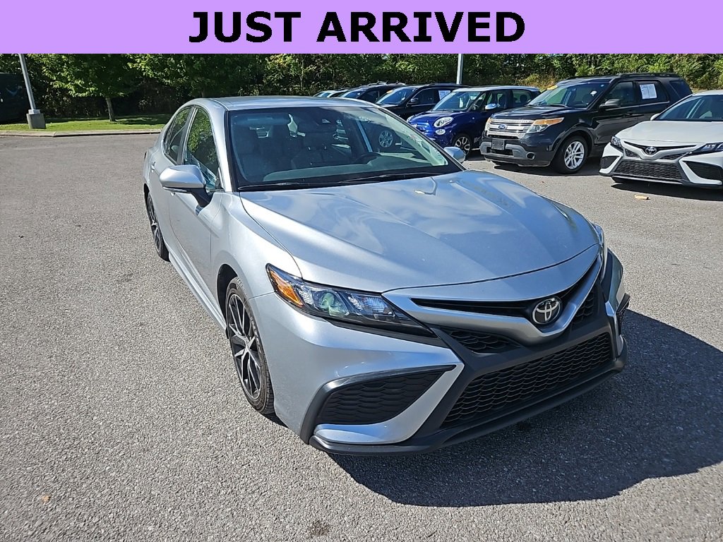 Used 2023 Toyota Camry SE