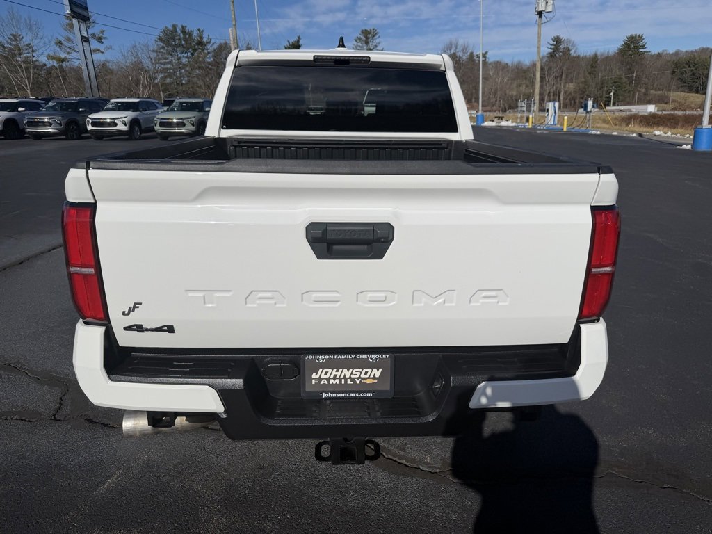Used 2024 Toyota Tacoma TRD Off-Road image 12