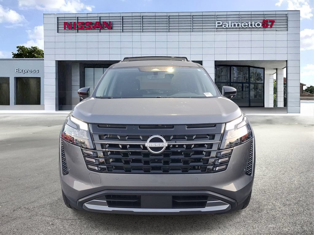 New 2026 Nissan Pathfinder SL w/ SL Premium Package FWD image 2