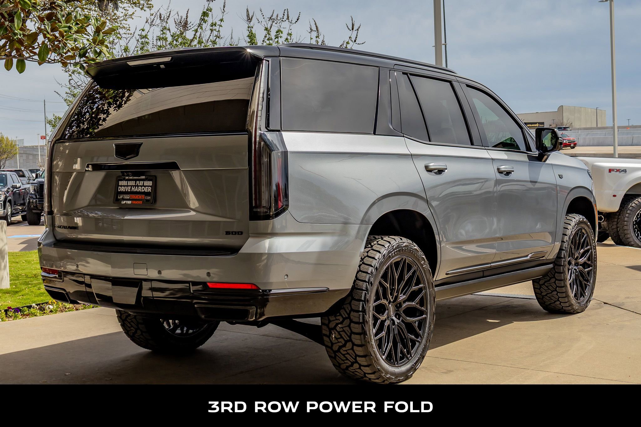 Used 2026 Cadillac Escalade Platinum Sport w/ LPO, ONYX Package image 10