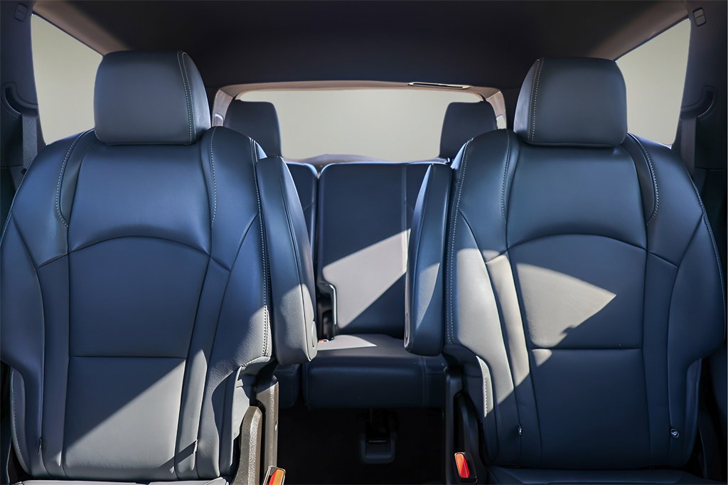 Used 2024 Buick Enclave Premium image 22