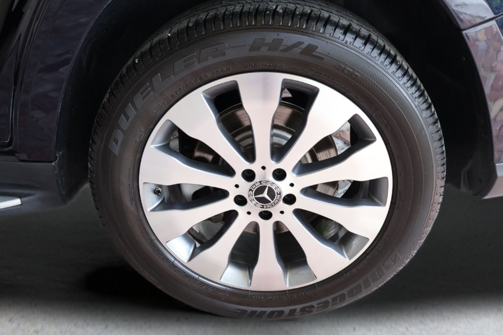 Used 2019 Mercedes-Benz GLS 450 4MATIC image 31