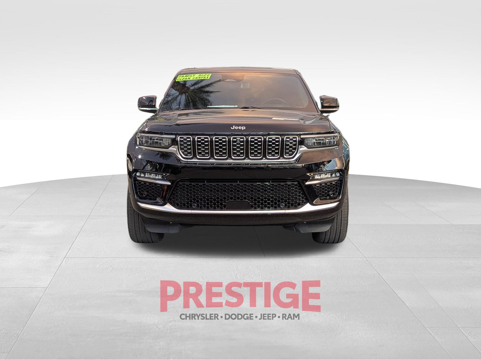 Used 2024 Jeep Grand Cherokee Summit w/ Adv Protech Group IV AWD/4WD image 3
