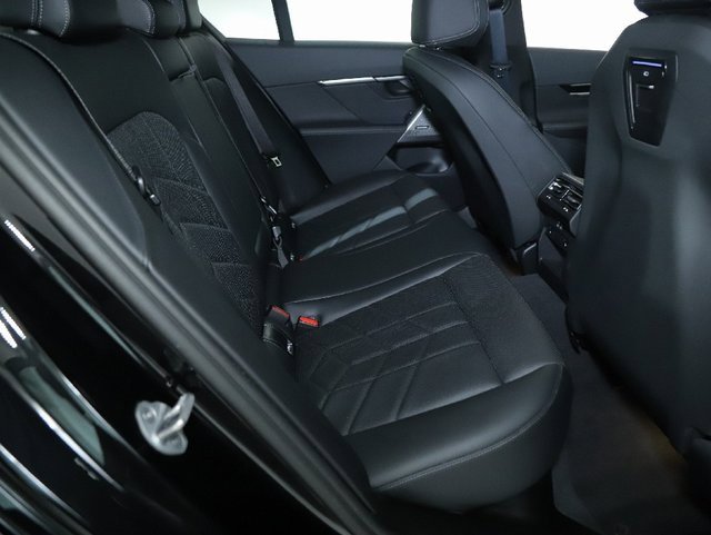 Certified 2025 BMW 530i xDrive w/ Premium Package image 31