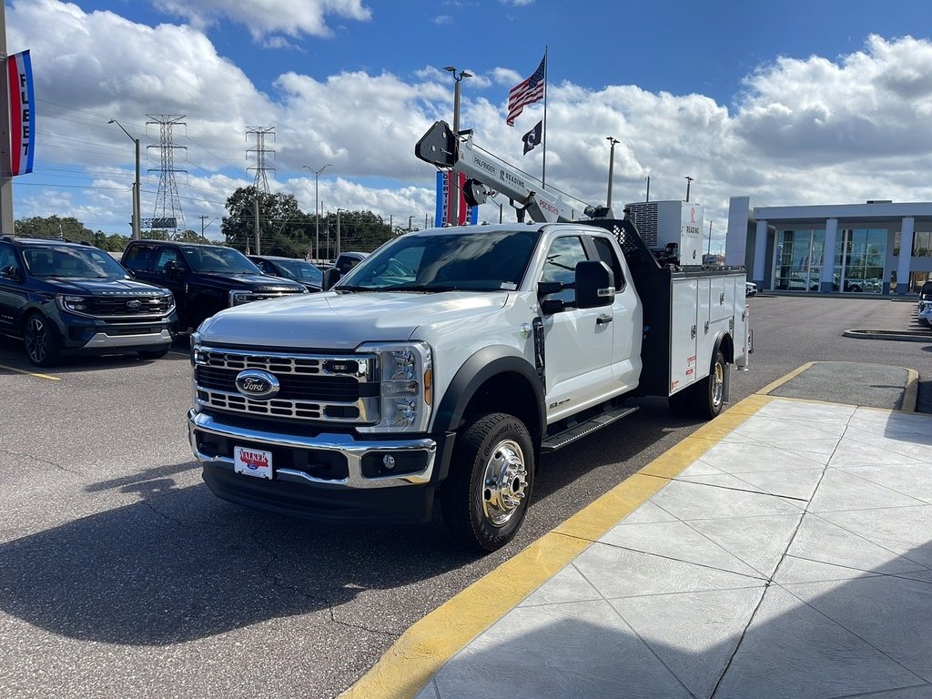 New 2026 Ford F550 4x4 SuperCab Super Duty image 3