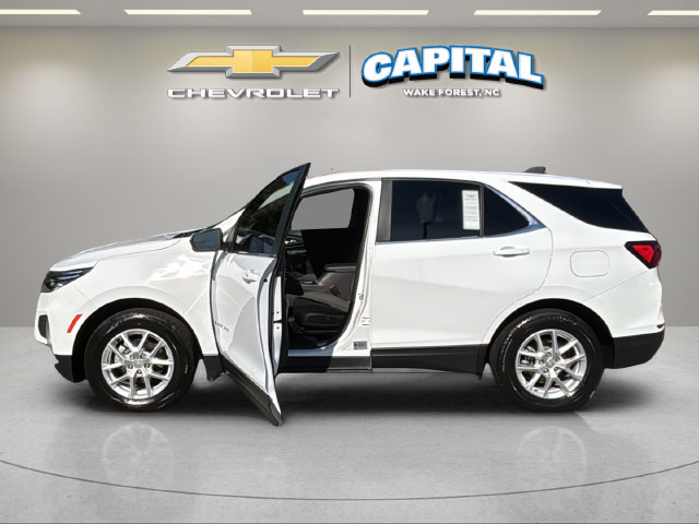 Used 2024 Chevrolet Equinox LT AWD/4WD image 3