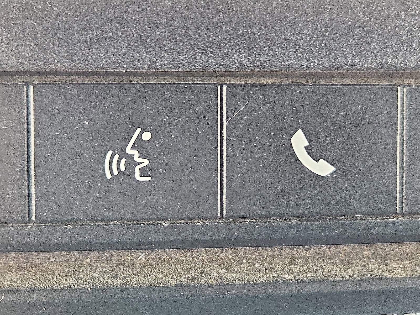 Used 2013 Jeep Wrangler Unlimited Sahara w/ Connectivity Group image 16