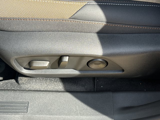 New 2027 Chevrolet Equinox ACTIV FWD image 15