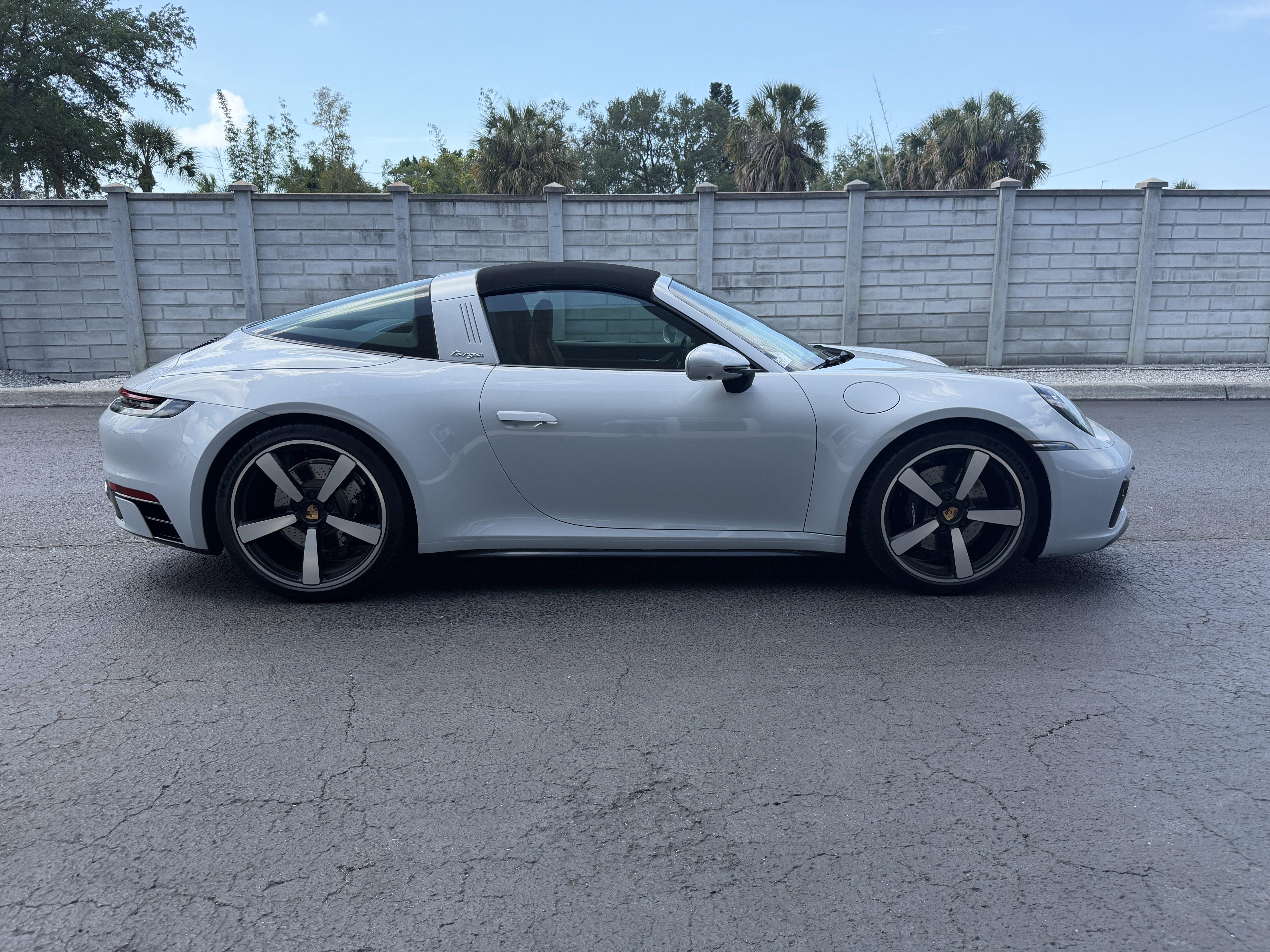 Certified 2023 Porsche 911 Targa 4S AWD/4WD image 7
