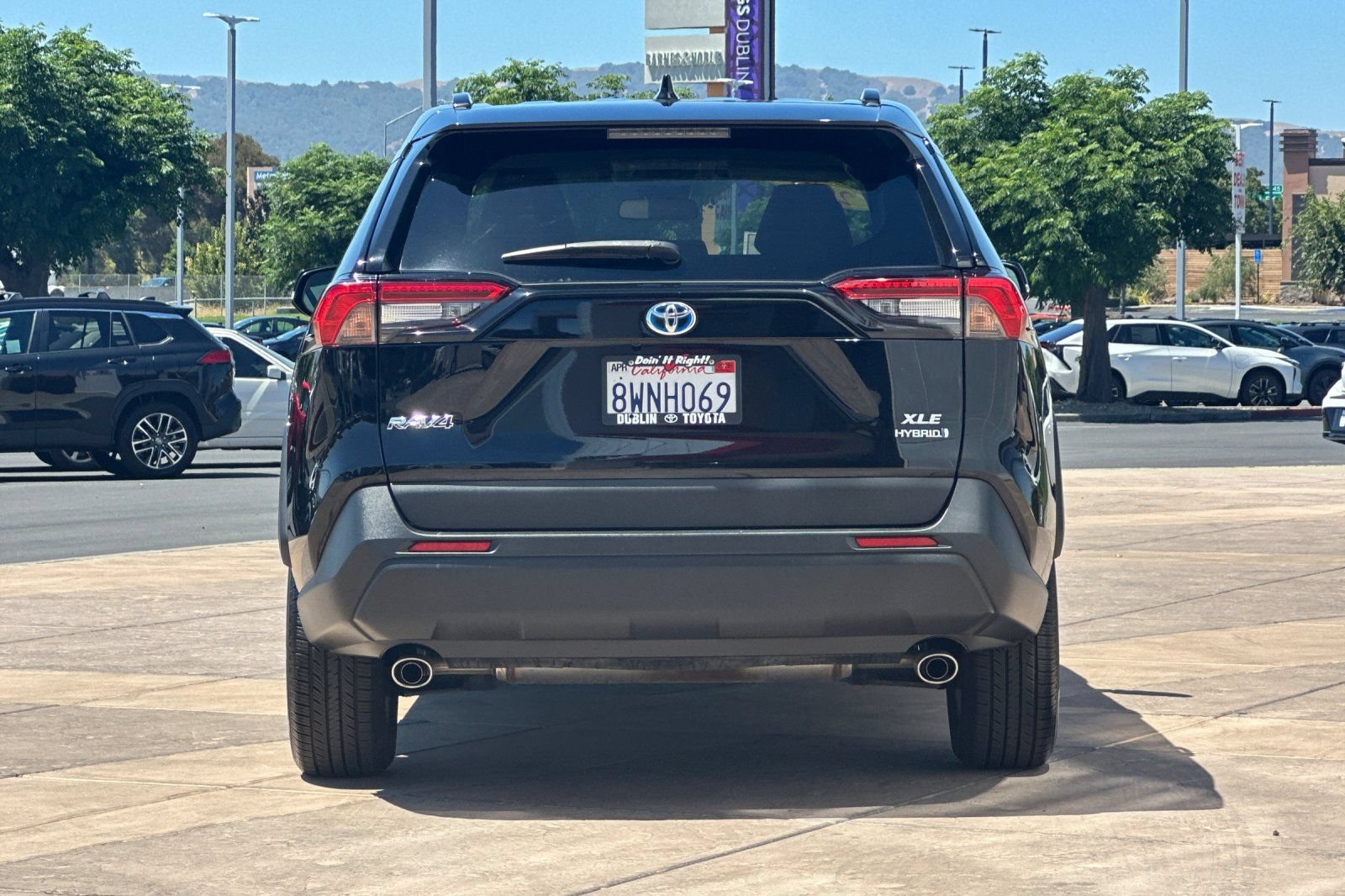 Certified 2021 Toyota RAV4 XLE AWD/4WD image 6