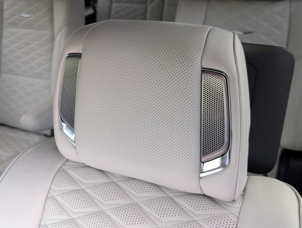 Certified 2025 Cadillac Escalade ESV Sport Platinum RWD image 19