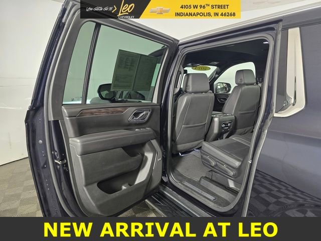 Used 2024 Chevrolet Suburban LT image 15