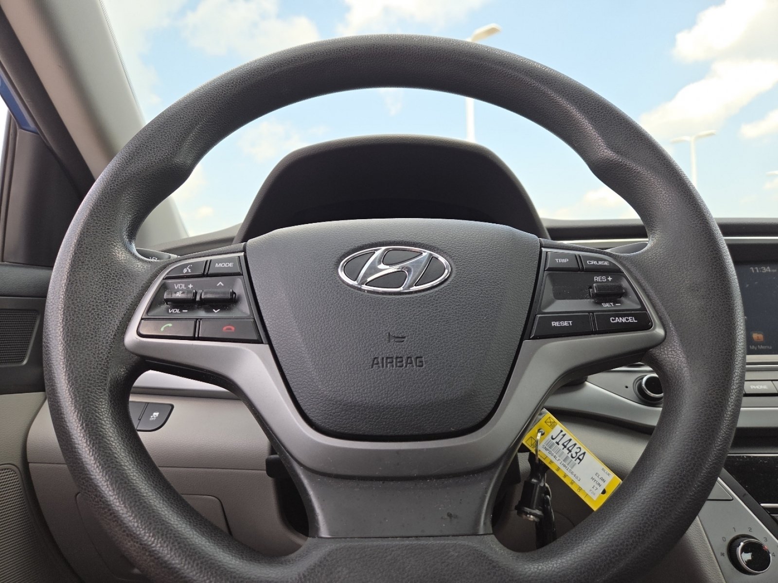 Used 2017 Hyundai Elantra SE FWD image 24