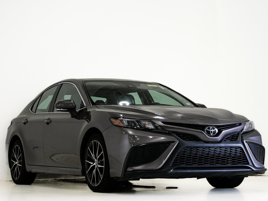 Used 2023 Toyota Camry SE