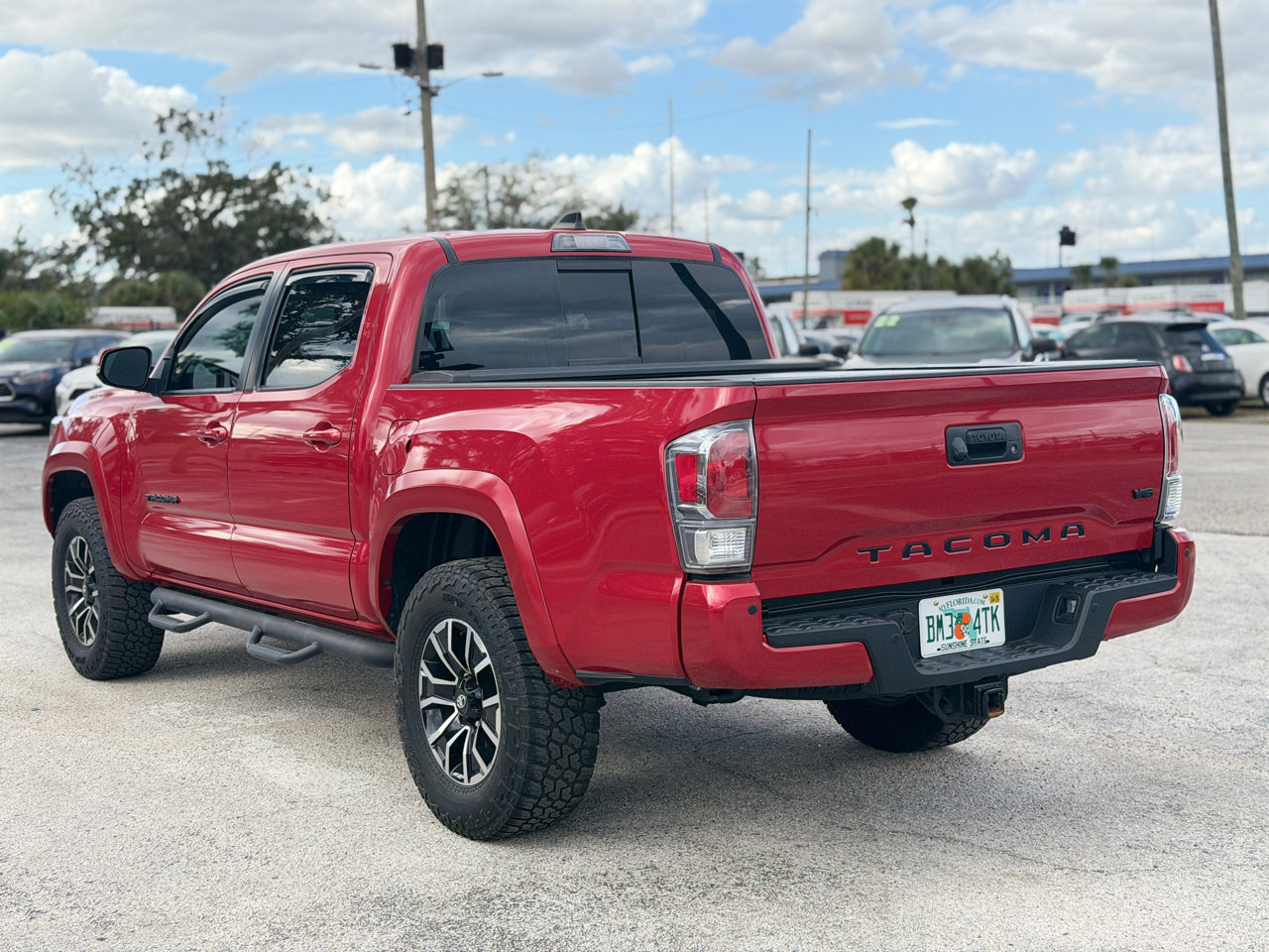 Used 2022 Toyota Tacoma TRD Sport w/ TRD Premium Sport Package image 3