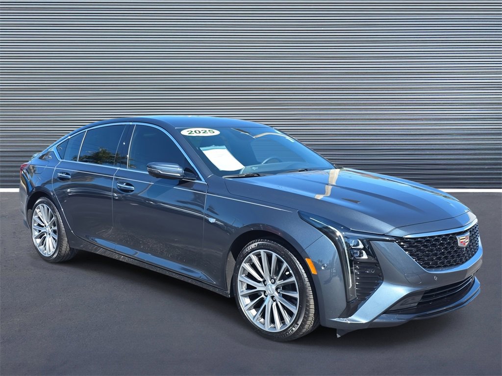 Used 2025 Cadillac CT5 Premium Luxury image 2