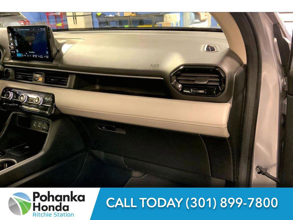 Used 2023 Honda Pilot Elite image 17