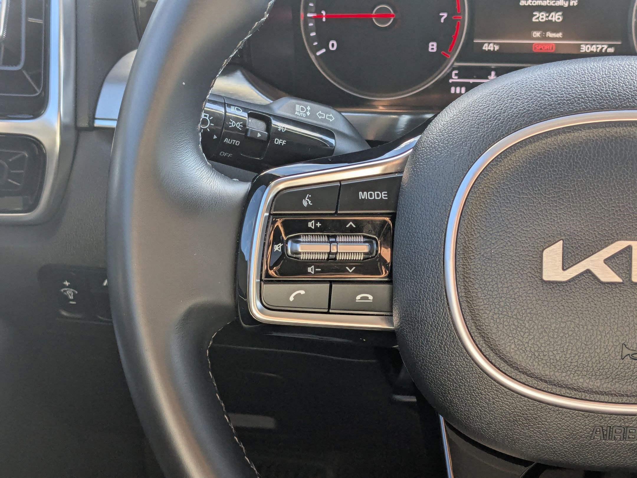 Used 2022 Kia Sorento SX image 18