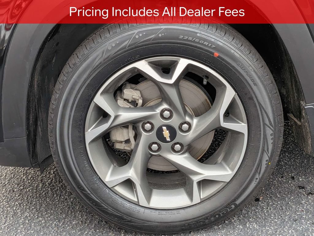 Used 2024 Chevrolet Trax LT w/ Driver Confidence Package FWD image 11