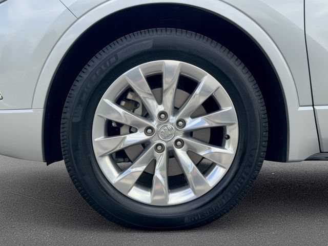 Used 2018 Buick Envision Essence FWD image 11