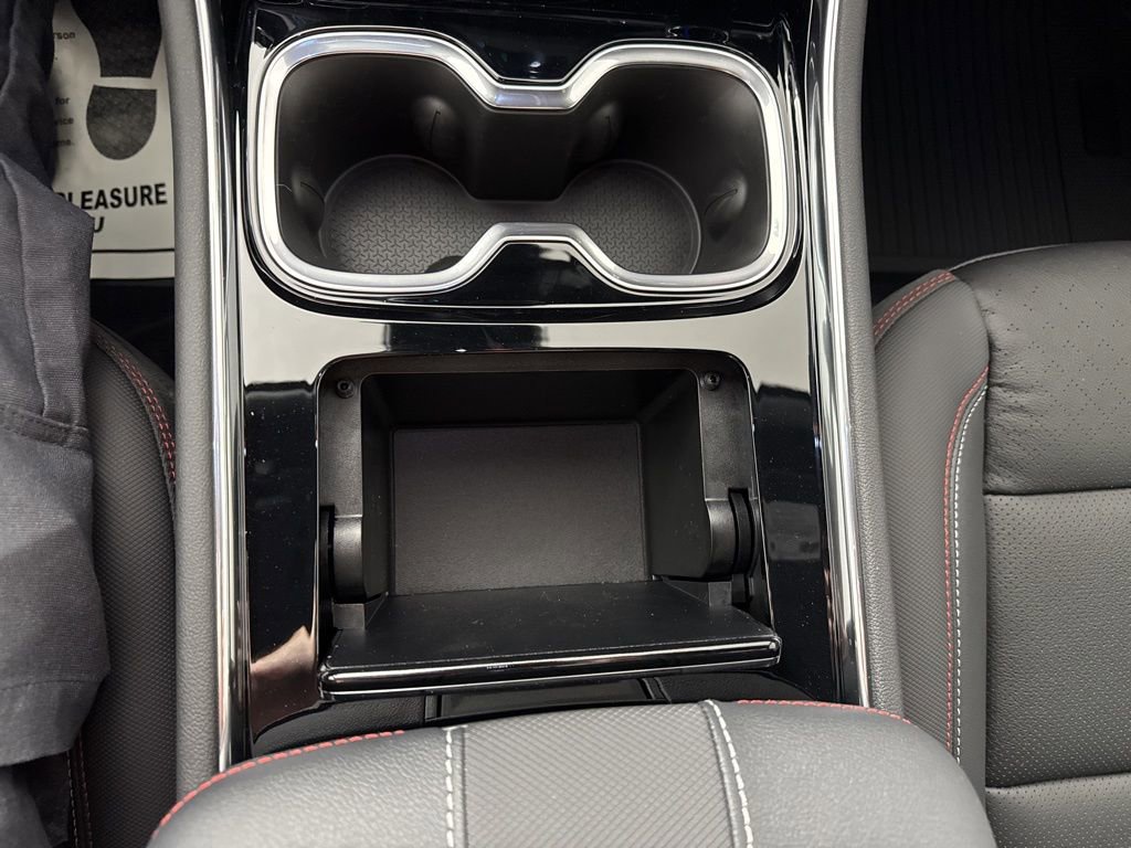 New 2026 Chevrolet Traverse RS w/ LPO, Floor Liner Package AWD/4WD image 27
